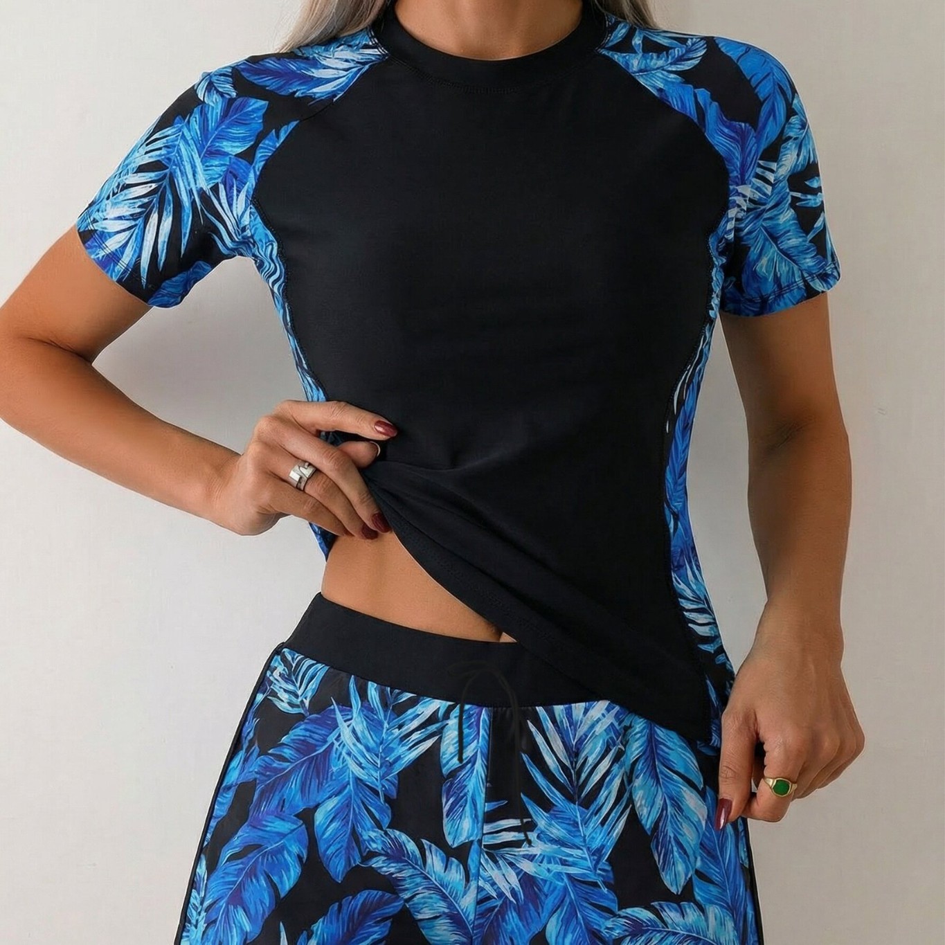 Woman Tankini With Shorts Crop - đánh giá và giá Shorts